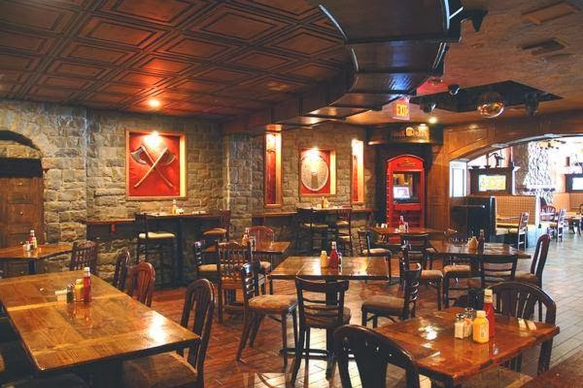 Roxy's Pub — supplied business image