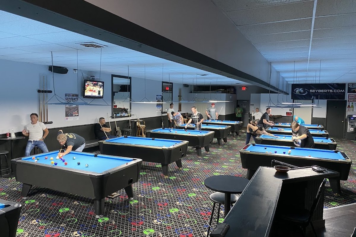 Grovers Pool Hall — supplied business image