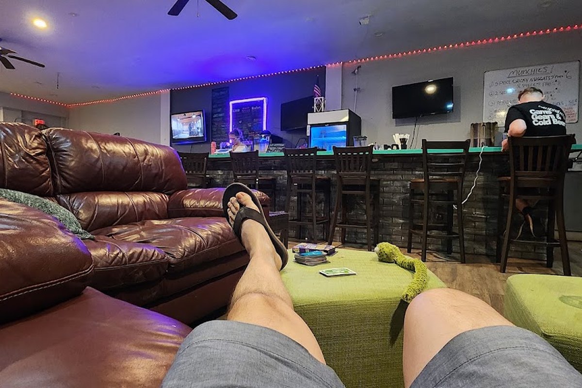 High Tide Kava Bar — supplied business image