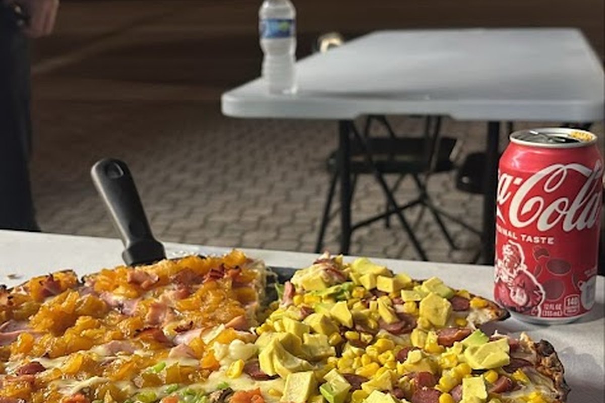 Majos Pizza — supplied business image