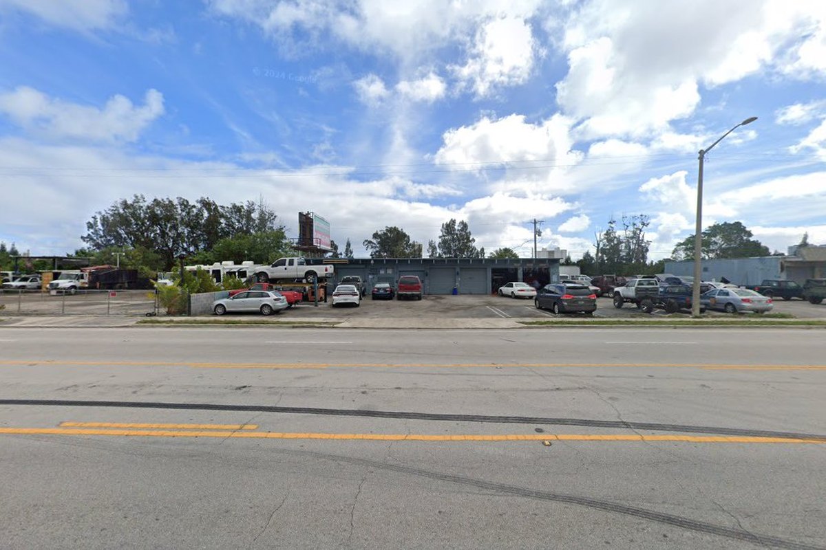 Snappa Lounge — supplied business image