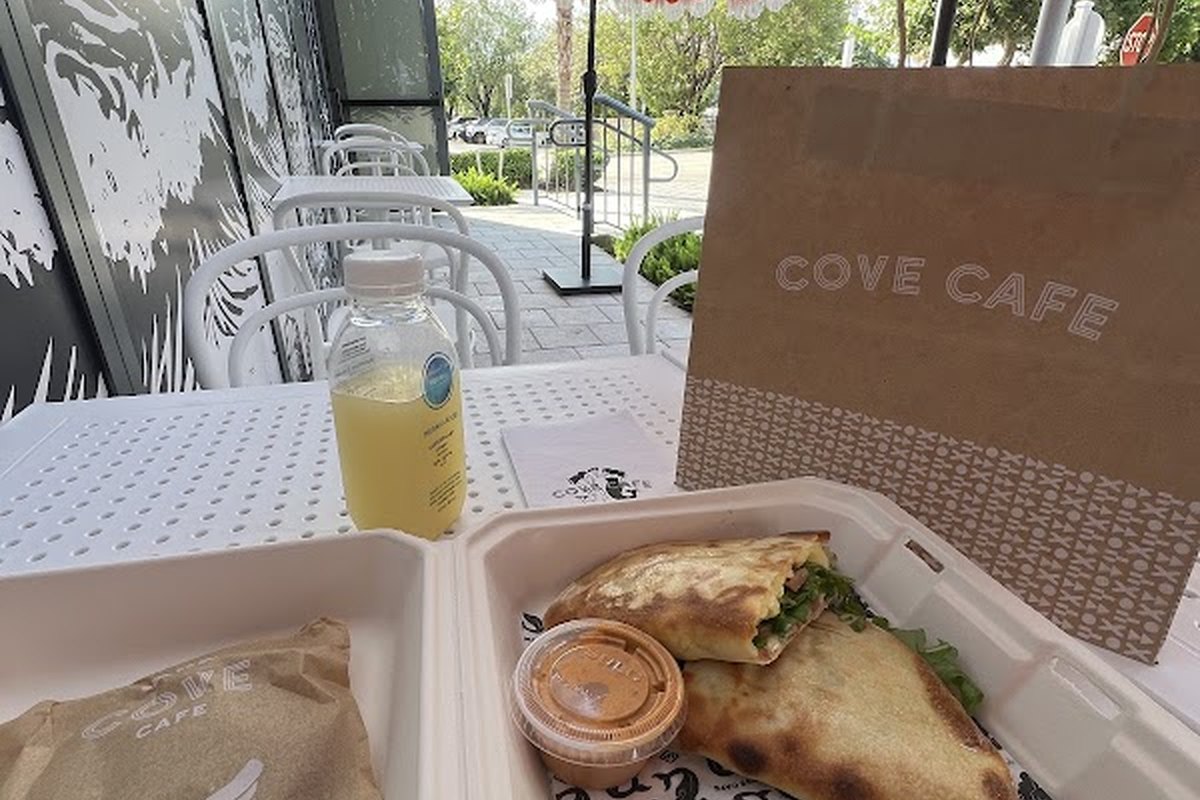 Cove Cafe & Pizza — supplied business image