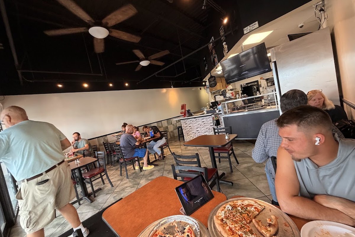 Al Volo Pizza & Pasta — supplied business image